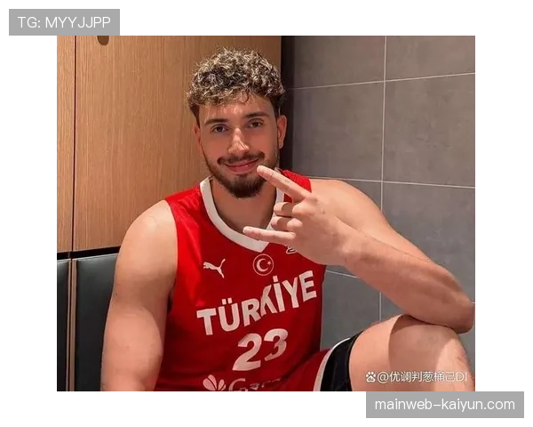 申京内线策应能力提升 火箭中锋成长为核心球员